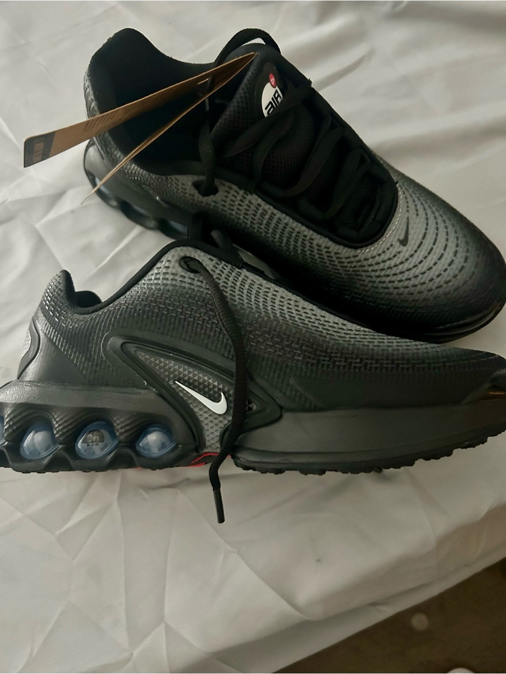 Nike Black and Silver Men’s Air Cushion Sneakers